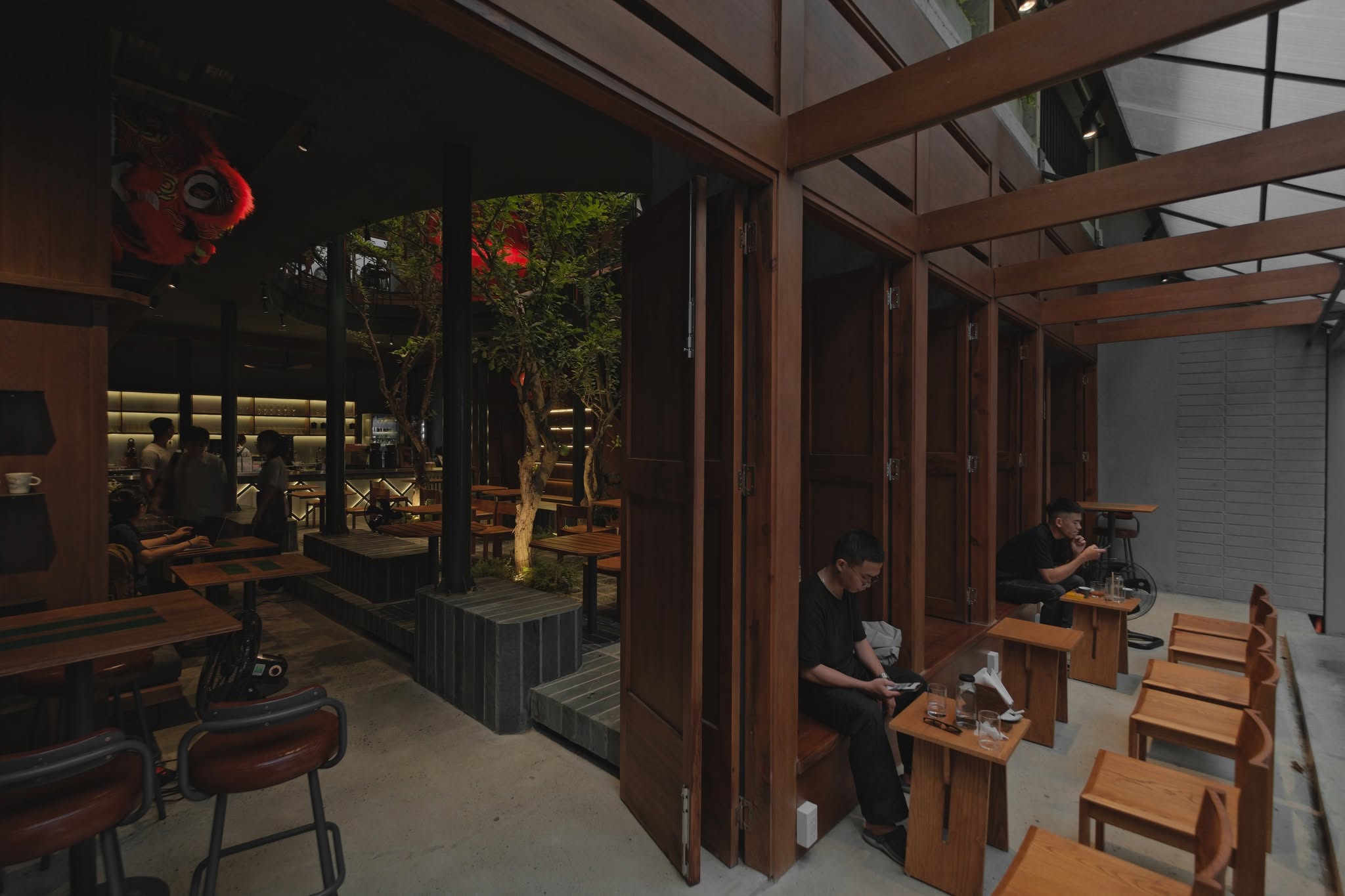 Tầng 1 — mở & tràn sáng